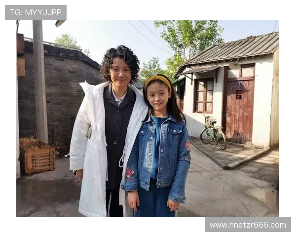 《一年又一年》:岁月流转,温情依旧,一脉相承的时代回响 《一年又一年》:岁月流转,温情依旧,一脉相承的时代回响